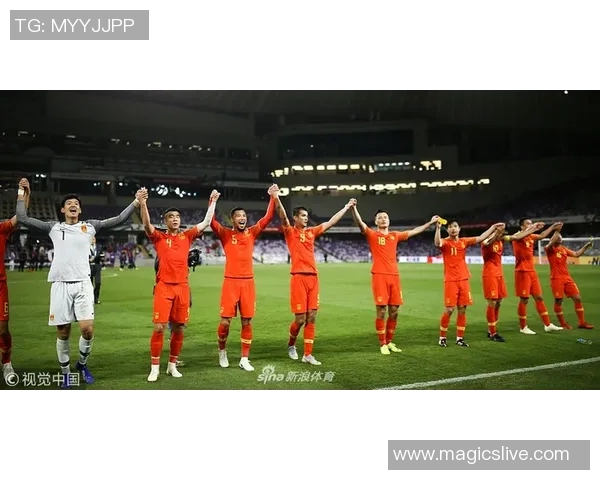 成都排球队比赛经验引发热议球迷对战术选择与表现分歧明显